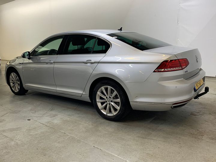 Photo 2 VIN: WVWZZZ3CZHE064368 - VOLKSWAGEN PASSAT 