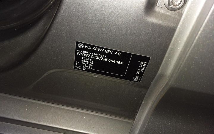 Photo 5 VIN: WVWZZZ3CZHE064664 - VOLKSWAGEN PASSAT 