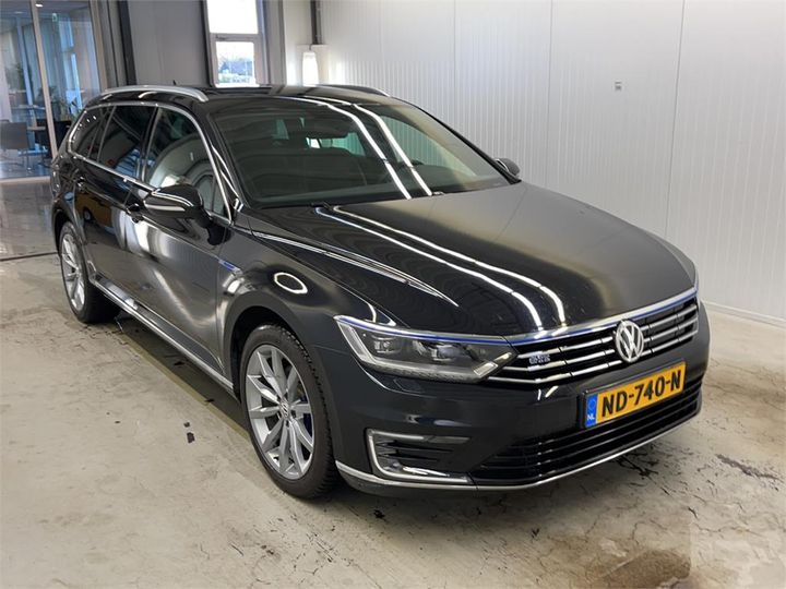 Photo 2 VIN: WVWZZZ3CZHE067825 - VOLKSWAGEN PASSAT 