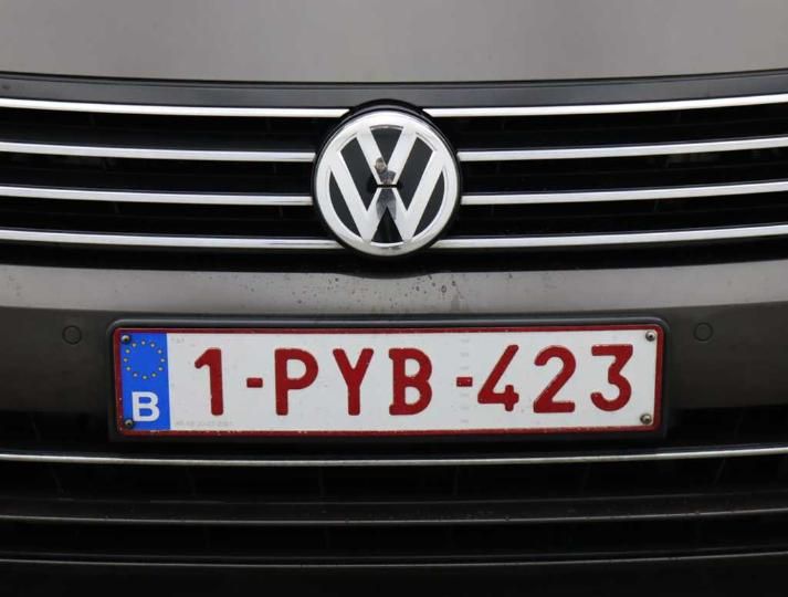 Photo 5 VIN: WVWZZZ3CZHE067981 - VOLKSWAGEN PASSAT 