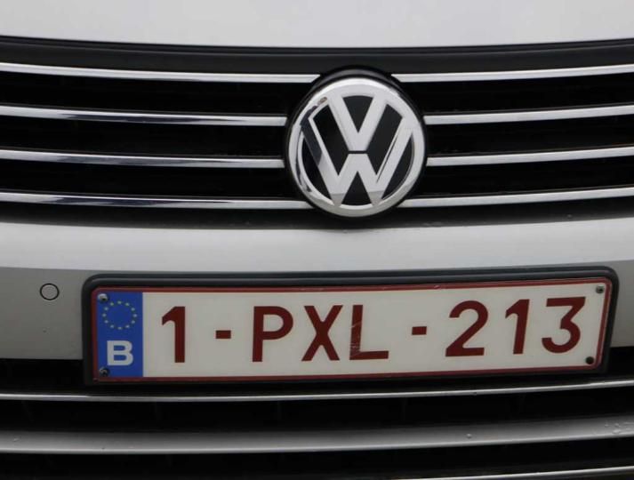 Photo 5 VIN: WVWZZZ3CZHE068810 - VOLKSWAGEN PASSAT 