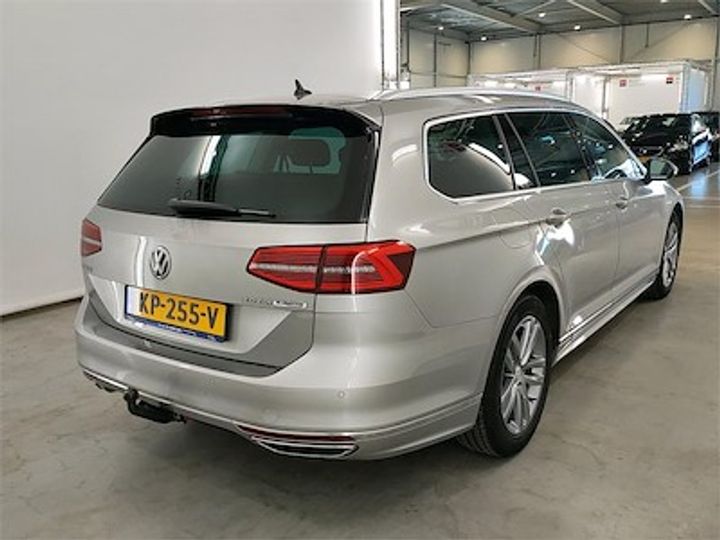 Photo 3 VIN: WVWZZZ3CZHE070260 - VOLKSWAGEN PASSAT 