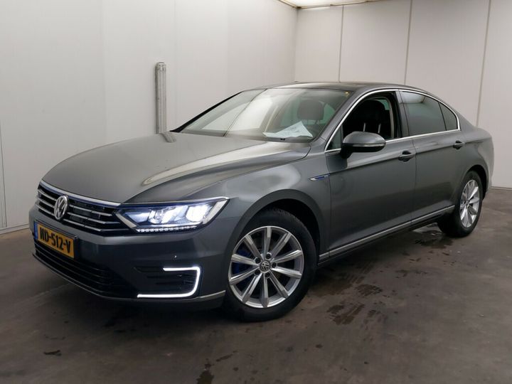 Photo 1 VIN: WVWZZZ3CZHE074167 - VOLKSWAGEN PASSAT 