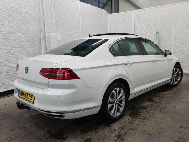 Photo 2 VIN: WVWZZZ3CZHE075348 - VOLKSWAGEN PASSAT 