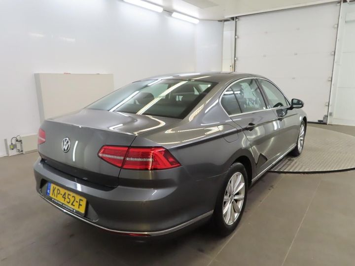 Photo 2 VIN: WVWZZZ3CZHE075792 - VOLKSWAGEN PASSAT 