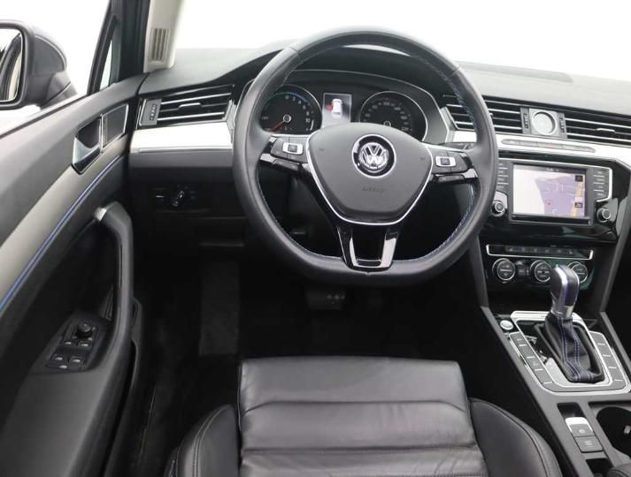 Photo 9 VIN: WVWZZZ3CZHE075889 - VOLKSWAGEN PASSAT 