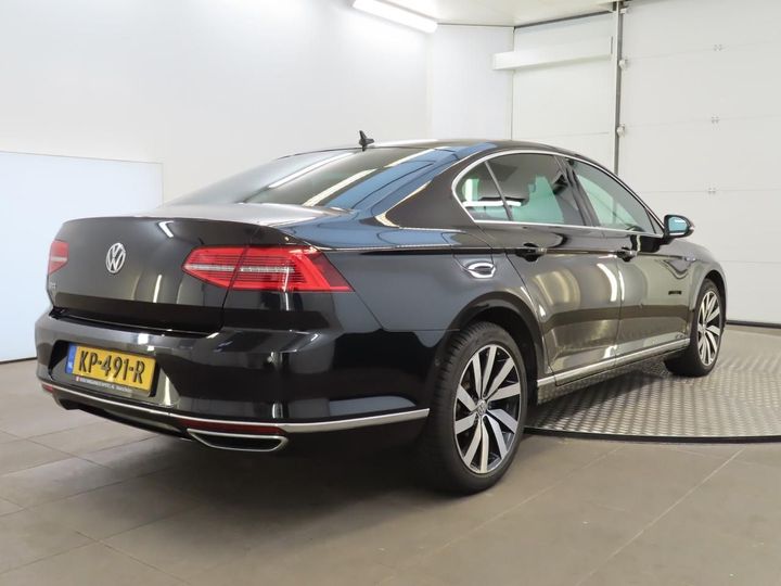 Photo 2 VIN: WVWZZZ3CZHE080645 - VOLKSWAGEN PASSAT 