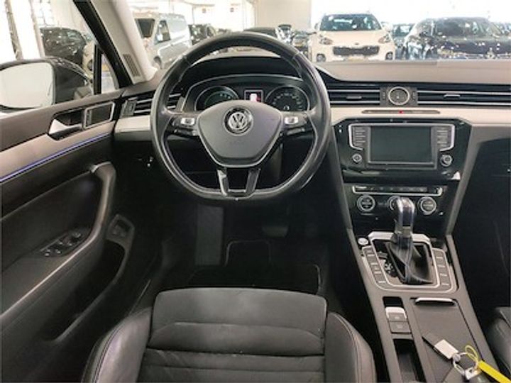 Photo 8 VIN: WVWZZZ3CZHE081699 - VOLKSWAGEN PASSAT 