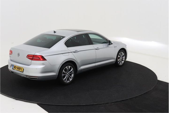 Photo 3 VIN: WVWZZZ3CZHE081760 - VOLKSWAGEN PASSAT 