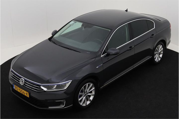 Photo 1 VIN: WVWZZZ3CZHE082793 - VOLKSWAGEN PASSAT 