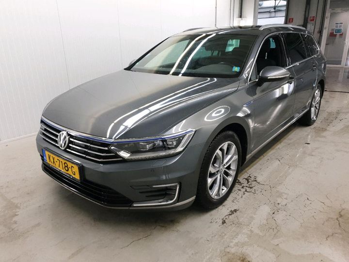 Photo 1 VIN: WVWZZZ3CZHE082901 - VOLKSWAGEN PASSAT 