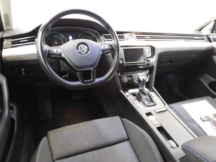 Photo 3 VIN: WVWZZZ3CZHE083147 - VOLKSWAGEN PASSAT 