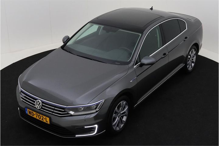 Photo 1 VIN: WVWZZZ3CZHE085402 - VOLKSWAGEN PASSAT 