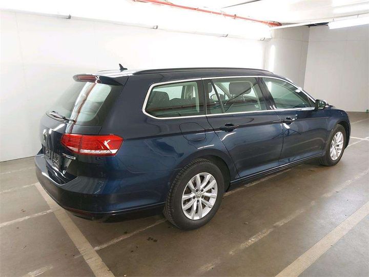 Photo 2 VIN: WVWZZZ3CZHE088580 - VOLKSWAGEN PASSAT 