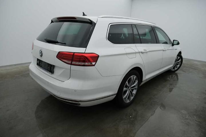 Photo 2 VIN: WVWZZZ3CZHE092079 - VOLKSWAGEN PASSAT 