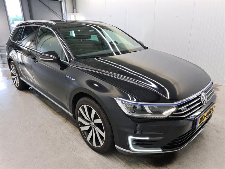 Photo 2 VIN: WVWZZZ3CZHE092540 - VOLKSWAGEN PASSAT 