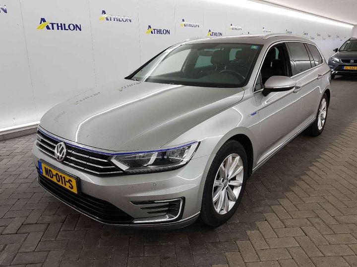 Photo 1 VIN: WVWZZZ3CZHE093541 - VOLKSWAGEN PASSAT 