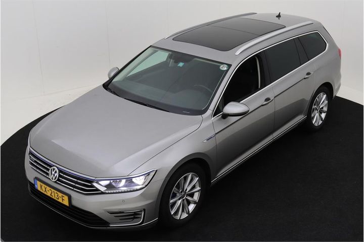 Photo 1 VIN: WVWZZZ3CZHE094666 - VOLKSWAGEN PASSAT 