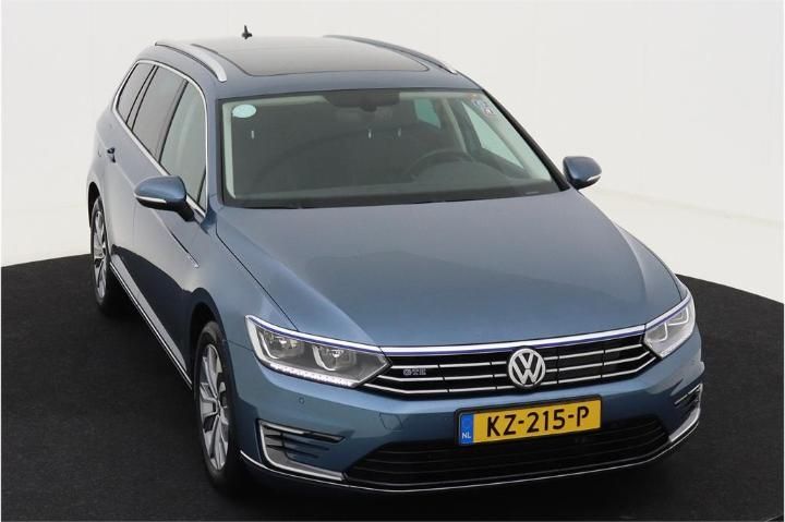 Photo 2 VIN: WVWZZZ3CZHE095470 - VOLKSWAGEN PASSAT 