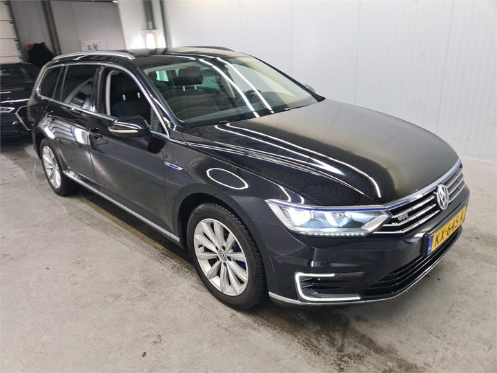 Photo 2 VIN: WVWZZZ3CZHE095833 - VOLKSWAGEN PASSAT 