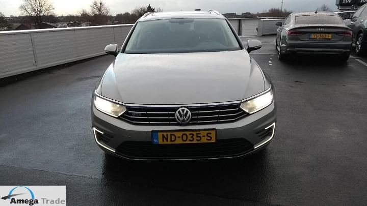 Photo 2 VIN: WVWZZZ3CZHE096129 - VOLKSWAGEN PASSAT 