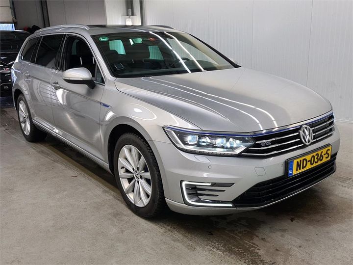 Photo 2 VIN: WVWZZZ3CZHE096184 - VOLKSWAGEN PASSAT 