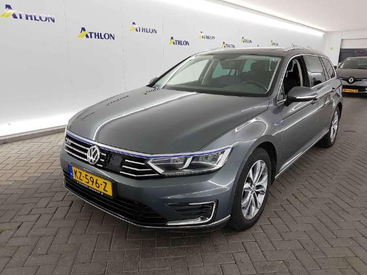 Photo 1 VIN: WVWZZZ3CZHE097041 - VOLKSWAGEN PASSAT 