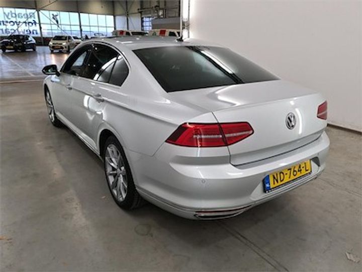 Photo 2 VIN: WVWZZZ3CZHE097193 - VOLKSWAGEN PASSAT 