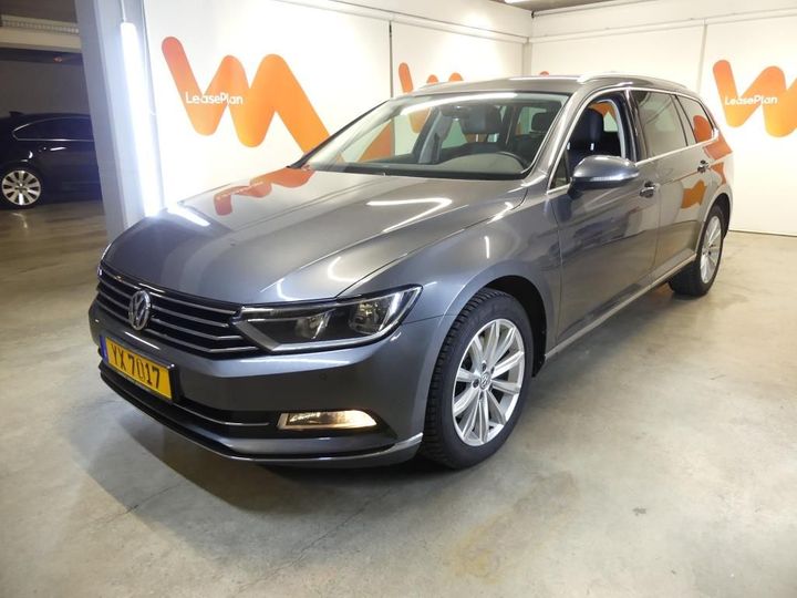 Photo 0 VIN: WVWZZZ3CZHE102868 - VOLKSWAGEN PASSAT 