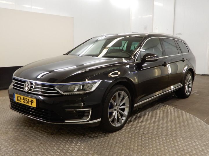 Photo 1 VIN: WVWZZZ3CZHE105288 - VOLKSWAGEN PASSAT 