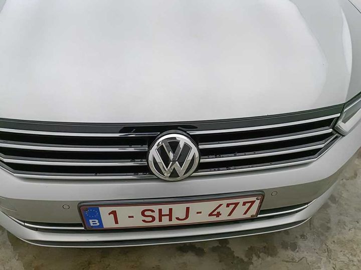 Photo 5 VIN: WVWZZZ3CZHE105591 - VOLKSWAGEN PASSAT 