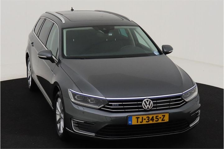 Photo 2 VIN: WVWZZZ3CZHE106134 - VOLKSWAGEN PASSAT 