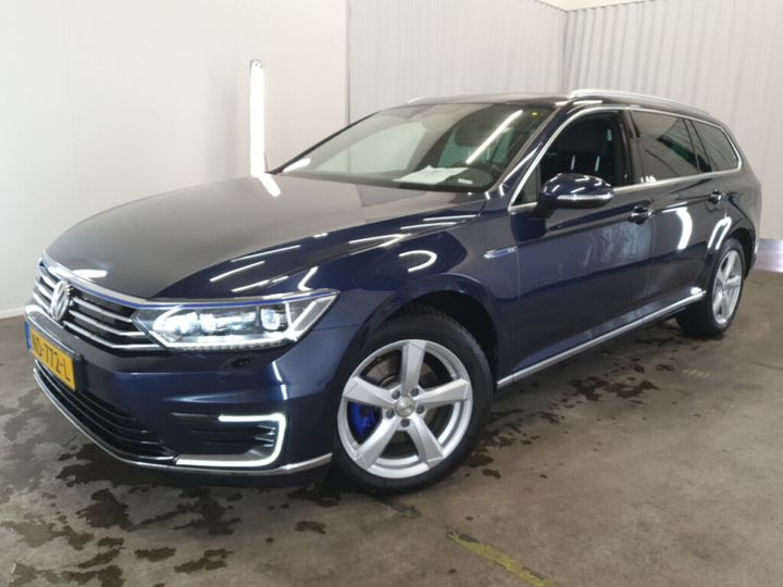 Photo 0 VIN: WVWZZZ3CZHE106421 - VOLKSWAGEN PASSAT 