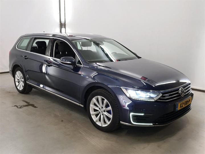 Photo 2 VIN: WVWZZZ3CZHE106595 - VOLKSWAGEN PASSAT 