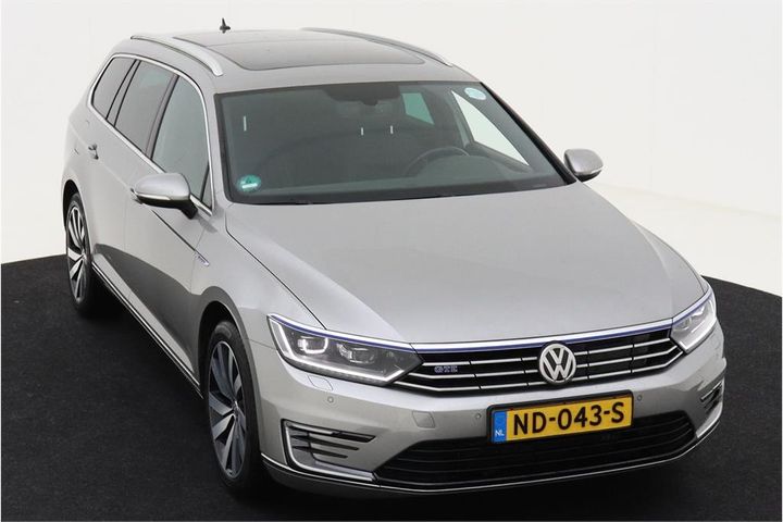 Photo 2 VIN: WVWZZZ3CZHE109129 - VOLKSWAGEN PASSAT 