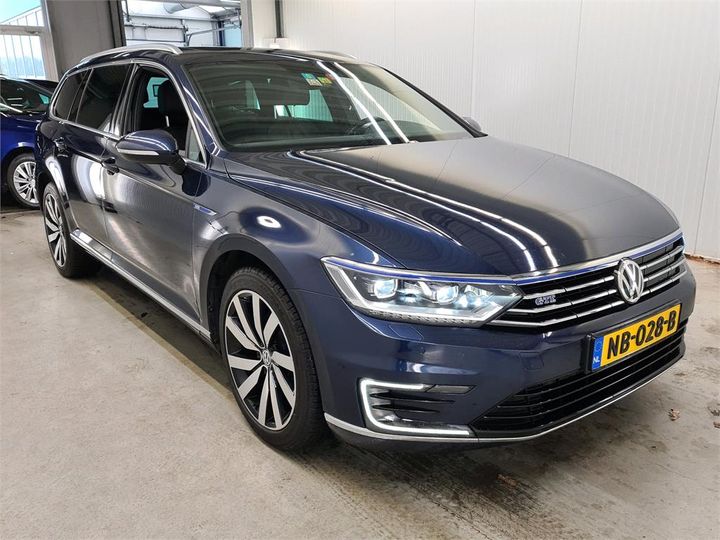 Photo 2 VIN: WVWZZZ3CZHE109364 - VOLKSWAGEN PASSAT 