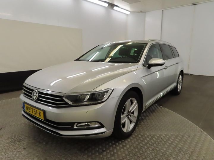 Photo 1 VIN: WVWZZZ3CZHE110381 - VOLKSWAGEN PASSAT 