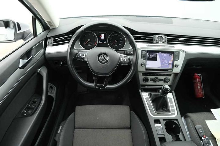 Photo 9 VIN: WVWZZZ3CZHE112649 - VOLKSWAGEN PASSAT 