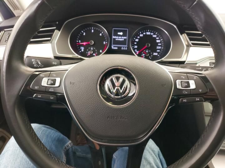 Photo 9 VIN: WVWZZZ3CZHE115144 - VOLKSWAGEN PASSAT 