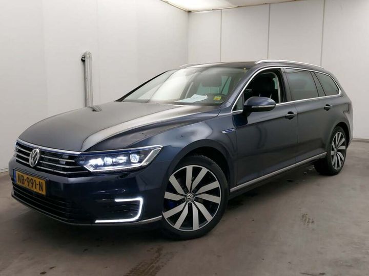 Photo 1 VIN: WVWZZZ3CZHE116478 - VOLKSWAGEN PASSAT 