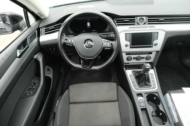 Photo 9 VIN: WVWZZZ3CZHE125850 - VOLKSWAGEN PASSAT 