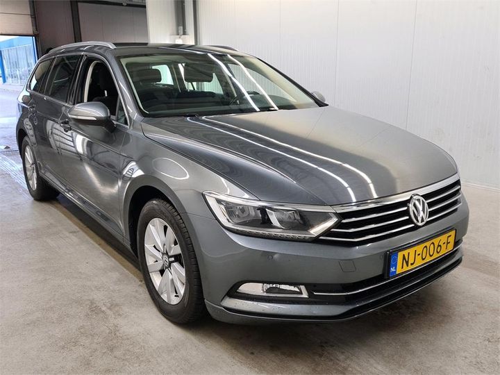 Photo 2 VIN: WVWZZZ3CZHE127471 - VOLKSWAGEN PASSAT 