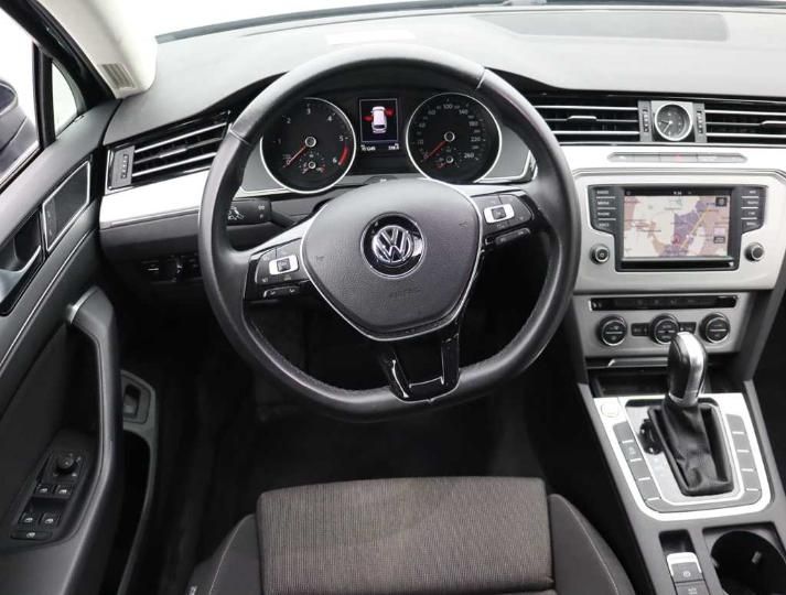 Photo 9 VIN: WVWZZZ3CZHE134572 - VOLKSWAGEN PASSAT 