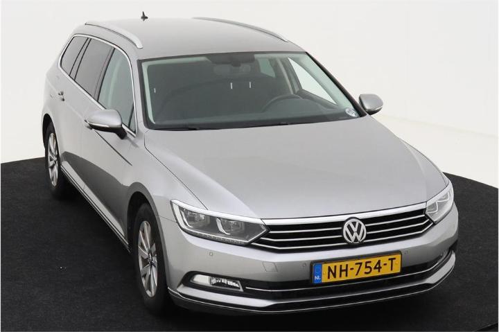 Photo 2 VIN: WVWZZZ3CZHE135682 - VOLKSWAGEN PASSAT 