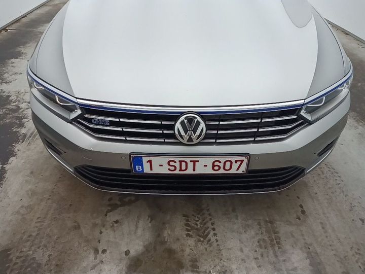 Photo 5 VIN: WVWZZZ3CZHE147272 - VOLKSWAGEN PASSAT 