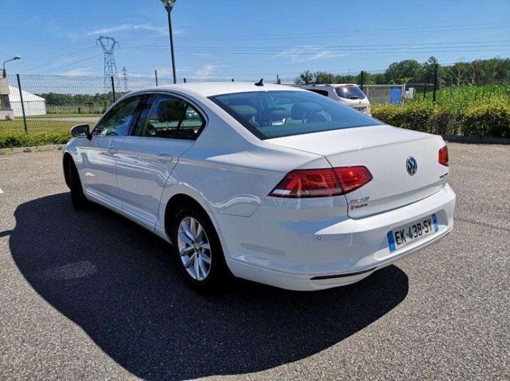 Photo 2 VIN: WVWZZZ3CZHE147434 - VOLKSWAGEN PASSAT 