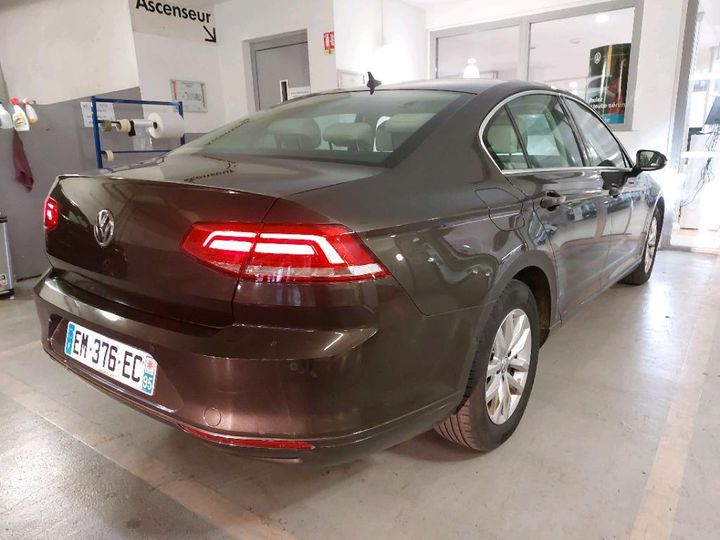 Photo 10 VIN: WVWZZZ3CZHE147757 - VOLKSWAGEN PASSAT 