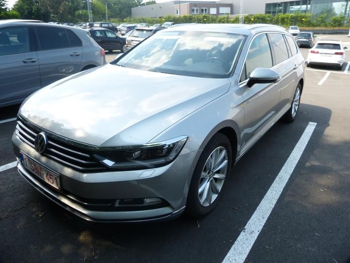 Photo 1 VIN: WVWZZZ3CZHE153097 - VOLKSWAGEN PASSAT 