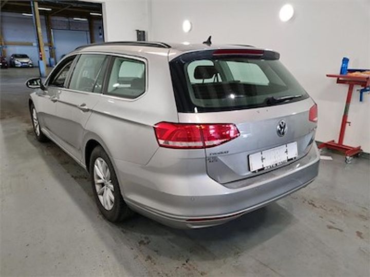 Photo 3 VIN: WVWZZZ3CZHE153165 - VOLKSWAGEN PASSAT 