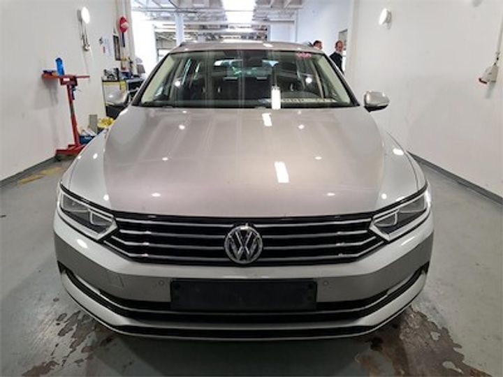 Photo 5 VIN: WVWZZZ3CZHE153165 - VOLKSWAGEN PASSAT 